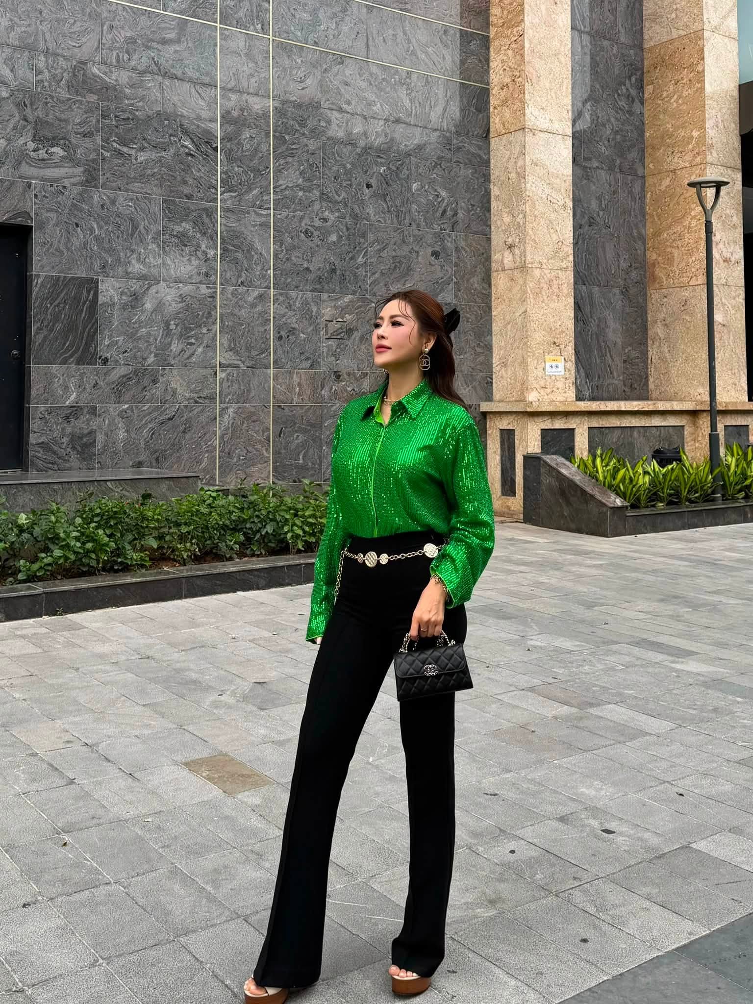 Từ sân khấu đến quán cà phê: lựa chọn bình yên của nữ ca sĩ