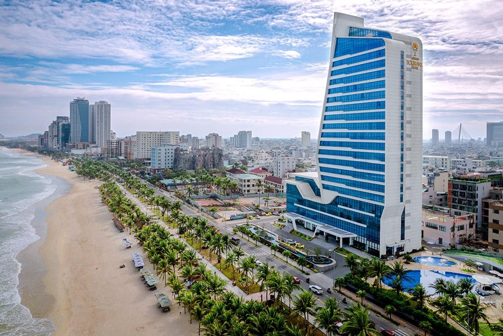 Đà Nẵng thắng lớn 13 giải thưởng World Travel Awards: Ý nghĩa nào cho du lịch quốc tế?