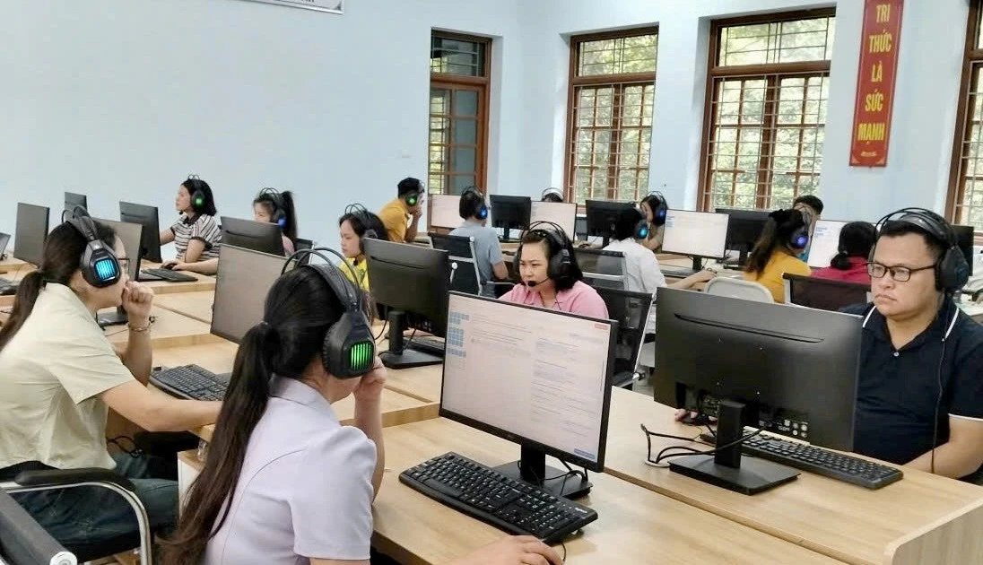 Các trường công lập xây hệ sinh thái giáo dục song ngữ