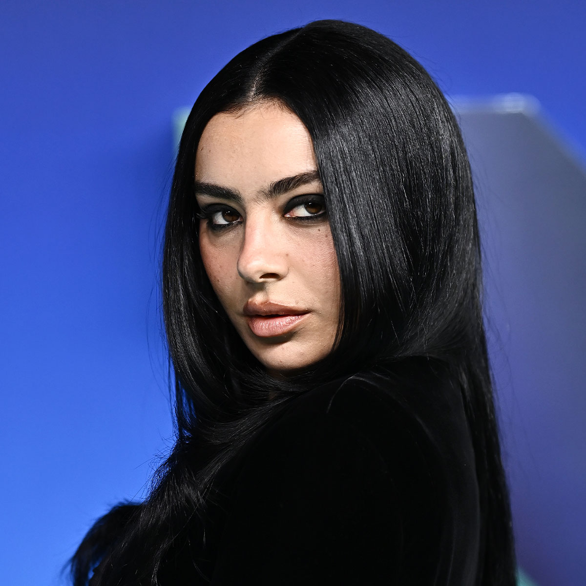 Tren Kecantikan Red Carpet Paling Kontroversial