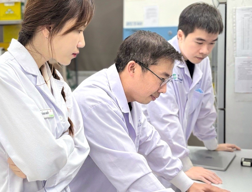 AI mở khóa ngôn ngữ gene: Từ enzyme mới đến thai sản