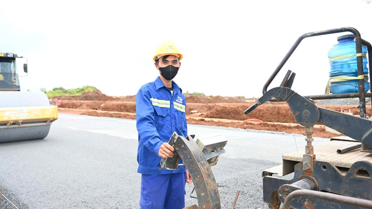 Nhà ga Long Thành tăng tốc hoàn thiện, chuẩn bị vận hành thử