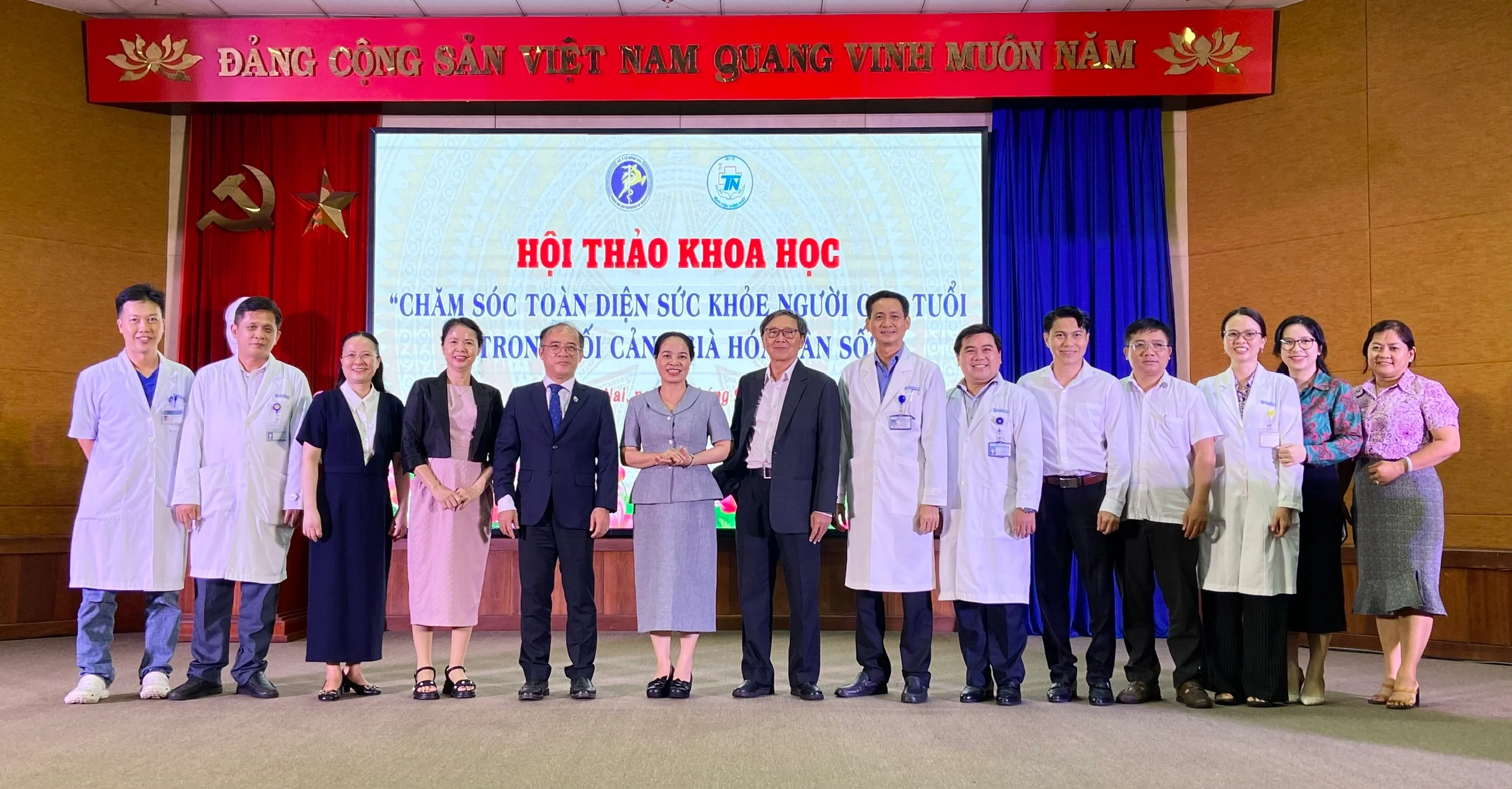 Mô hình chăm sóc người cao tuổi đa tầng: Khi “dưỡng lão” không còn đủ