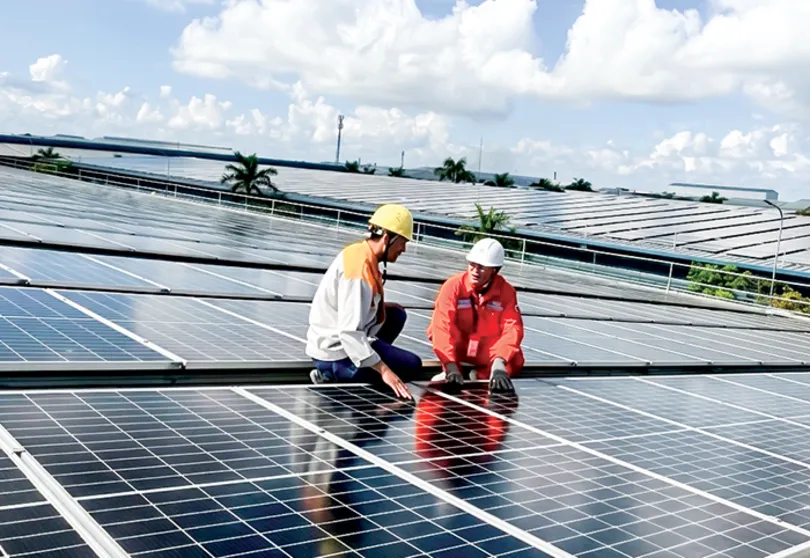 Điện mặt trời mái nhà như hạ tầng năng lượng phân tán mới