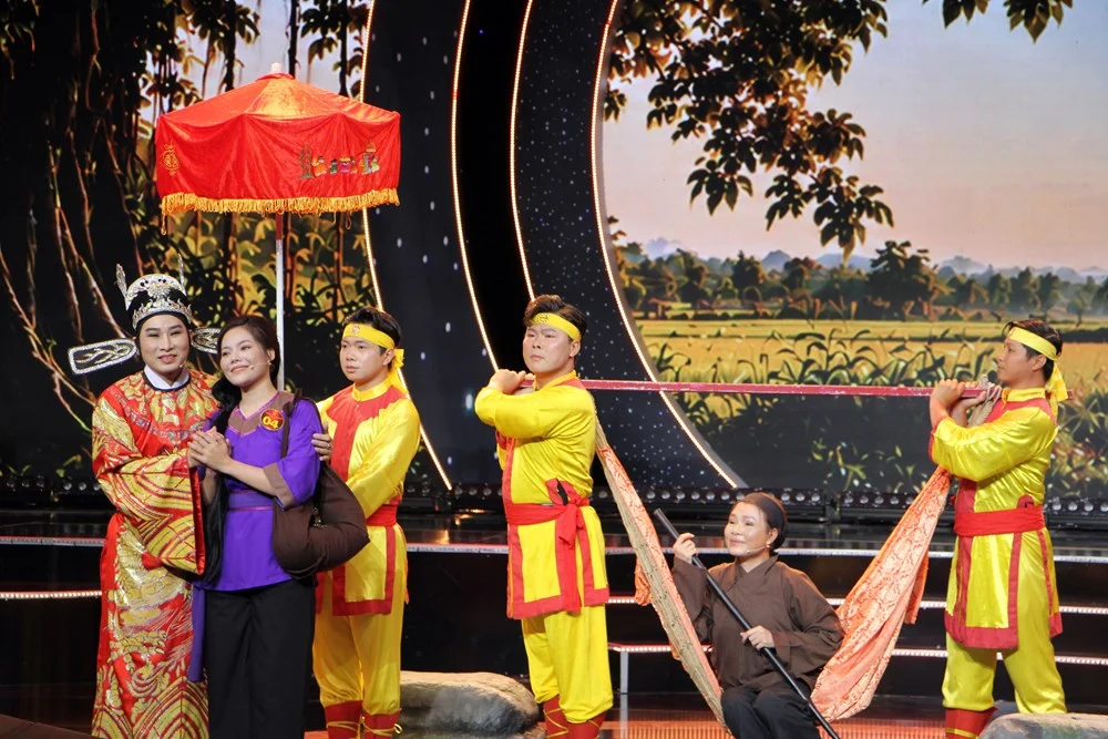 Huỳnh Kim Tho đăng quang Chuông Vàng vọng cổ: hành trình của một lao động xa xứ