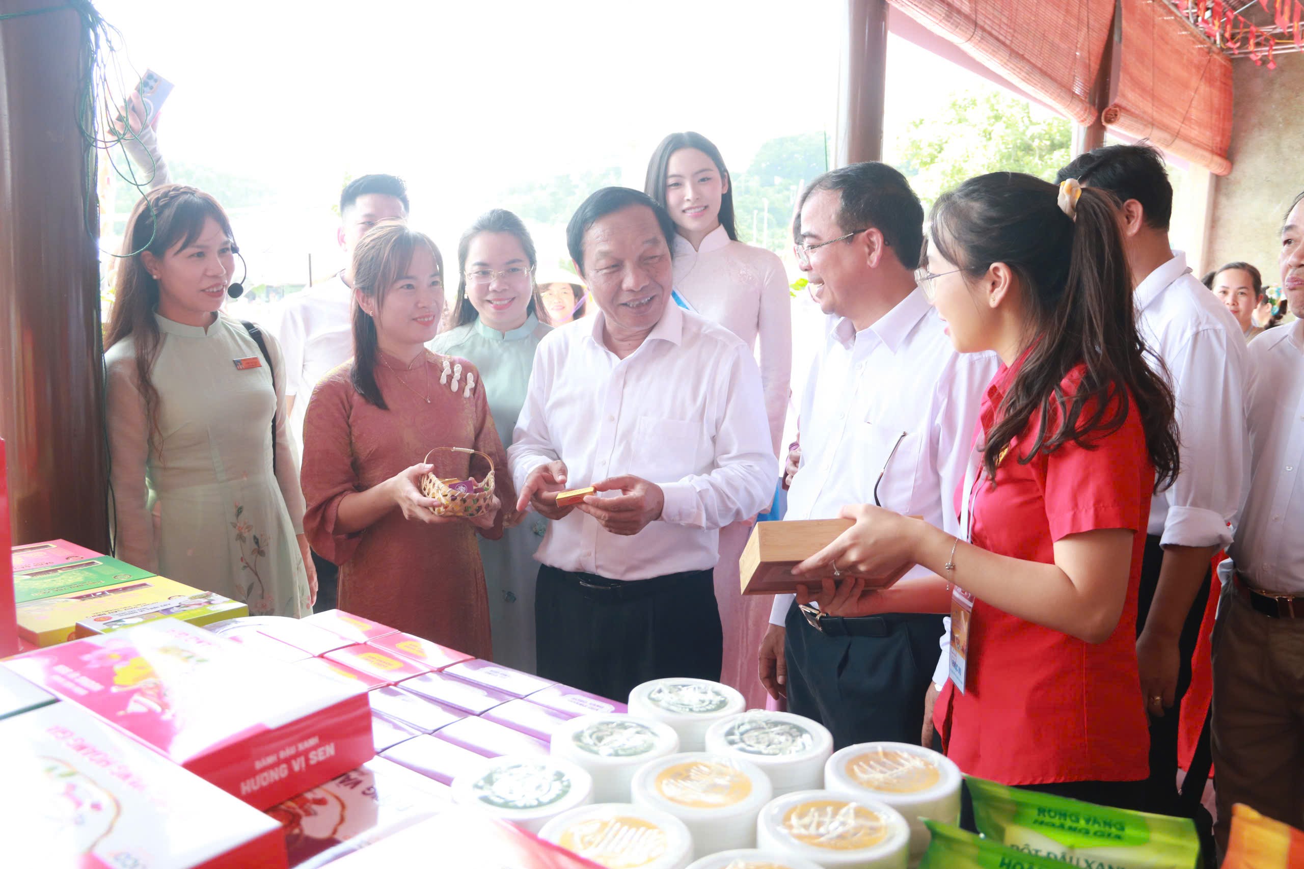 Lễ hội Côn Sơn - Kiếp Bạc: Cầu nối di sản và cộng đồng