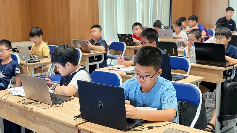 Lớp lập trình và toán tư duy miễn phí: cơ hội STEM cho học sinh tiểu học