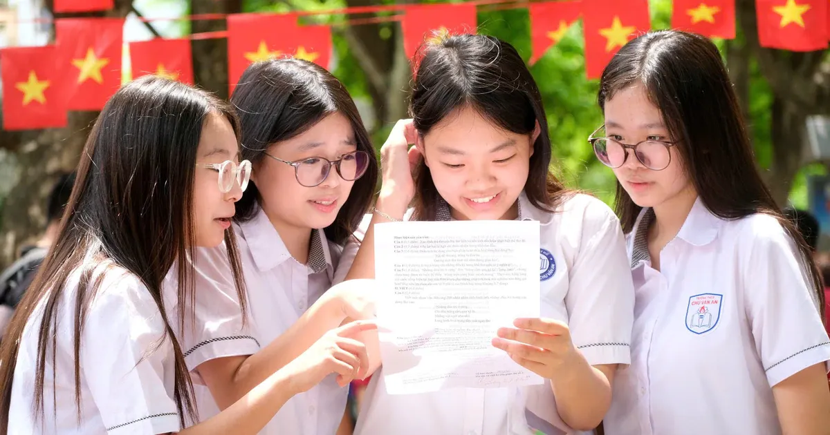Thi lớp 10 chỉ Toán, Ngữ văn: Giảm áp lực hay thụt lùi ngoại ngữ?