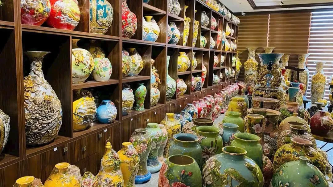 Làng gốm Bát Tràng: Hợp tác xã và bước chuyển sang hệ sinh thái sản xuất hiện đại