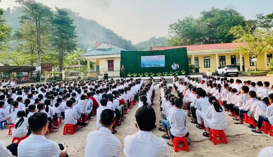 Công nghệ số đến lớp học vùng cao: Cơ hội hay rào cản mới?