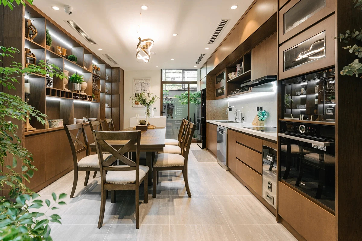 Từ sân khấu đến quán cà phê: lựa chọn bình yên của nữ ca sĩ