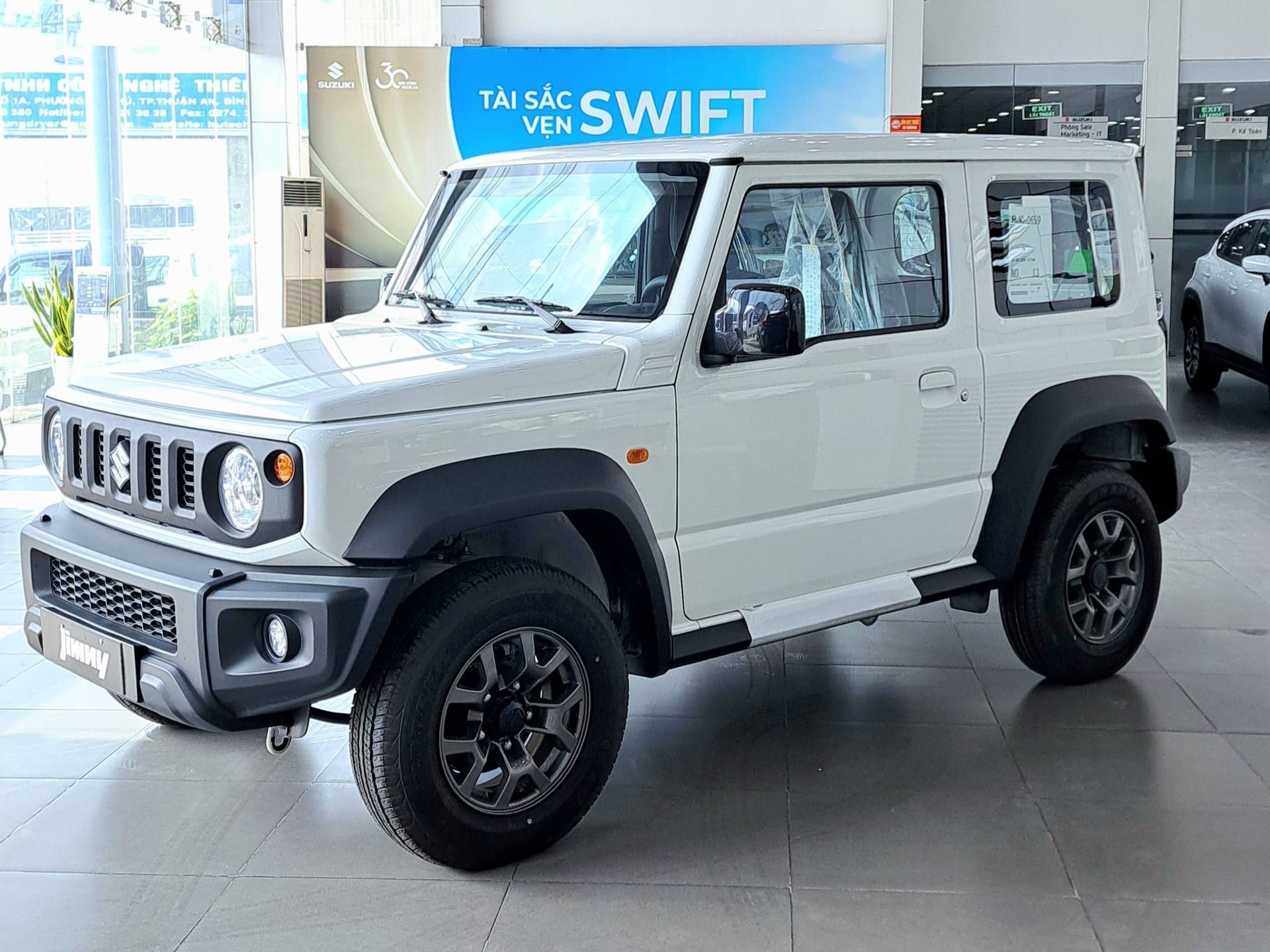 Cuộc chiến giảm giá SUV tháng 9: Thời điểm vàng xuống tiền?