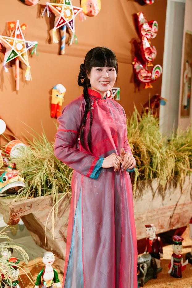 Khi áo dài và áo bà ba bước lên sàn diễn hiện đại