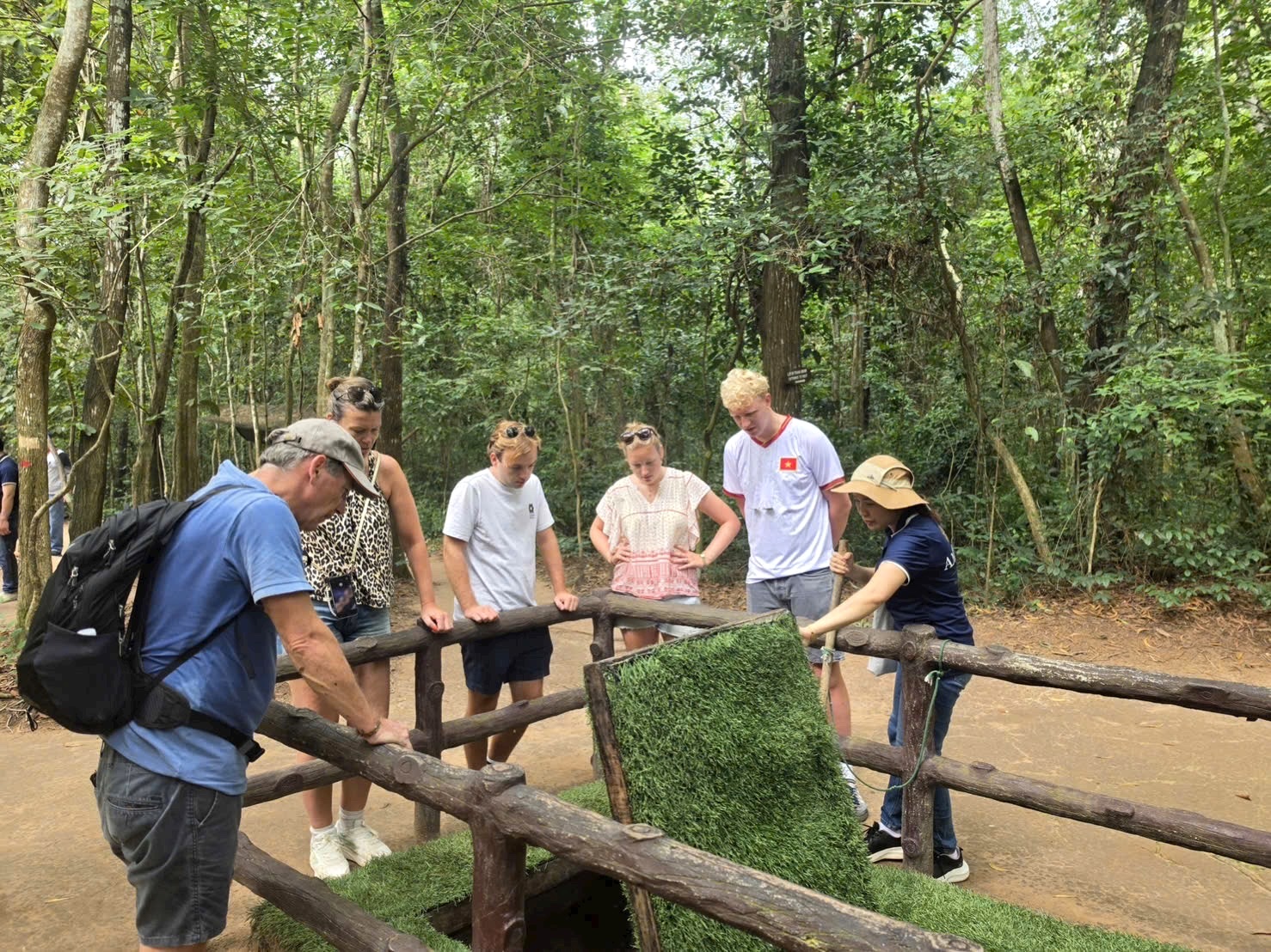 Việt Nam vào top 3 điểm đến châu Á giữ chân du khách