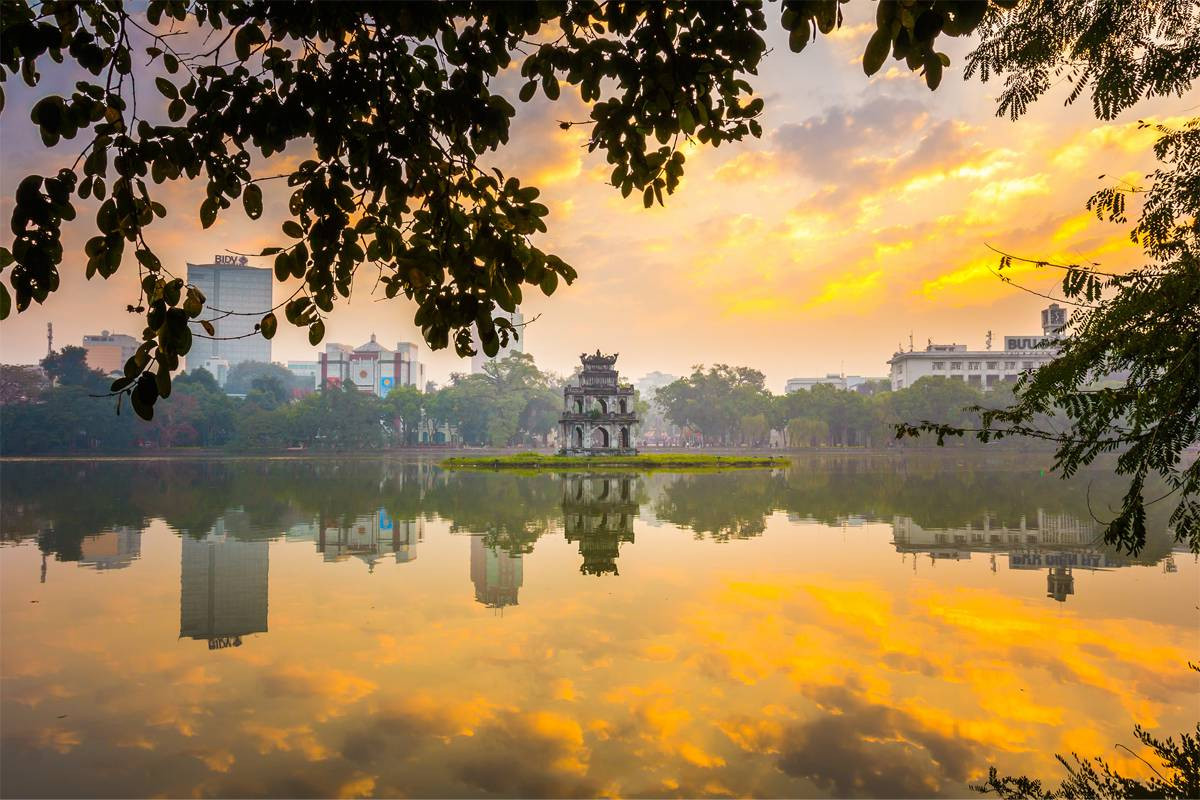 Hà Nội mở rộng bầu trời: Từ Thâm Quyến đến Praha