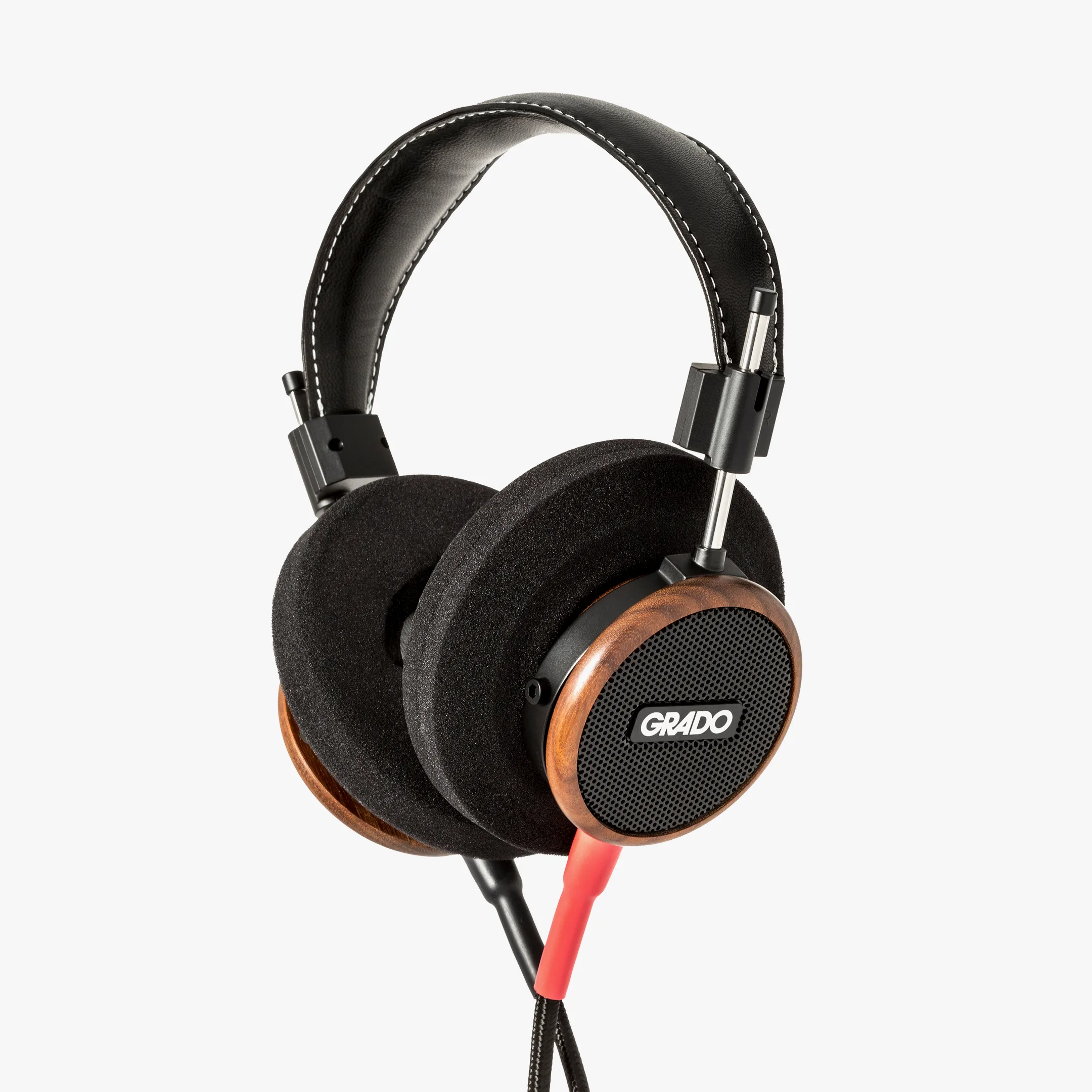 Tai nghe có dây quay trở lại: Gen Z và giới audiophile đang nghĩ gì?