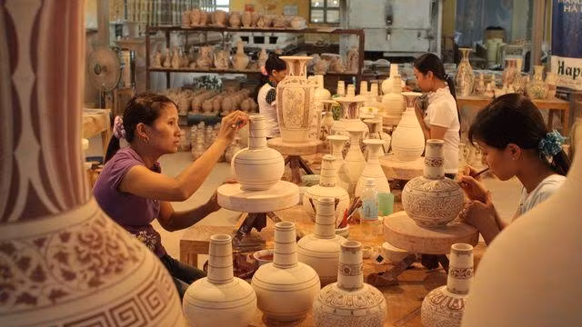 Làng nghề truyền thống: Thương hiệu mạnh hay danh hiệu trên giấy?