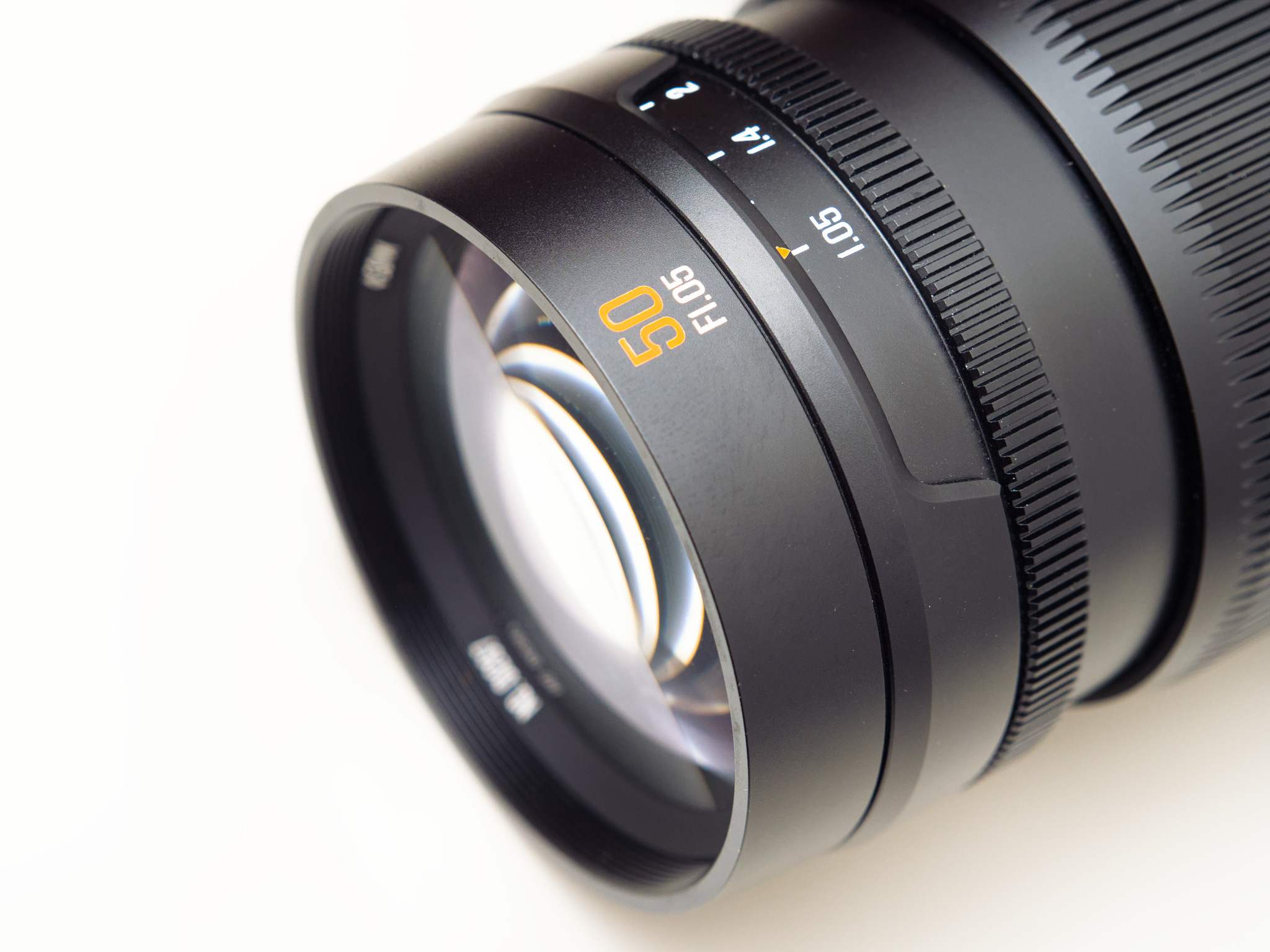 Ba Ống Kính Prime f/1.2 Nikon Z-Mount Sau Khi Trời Tối