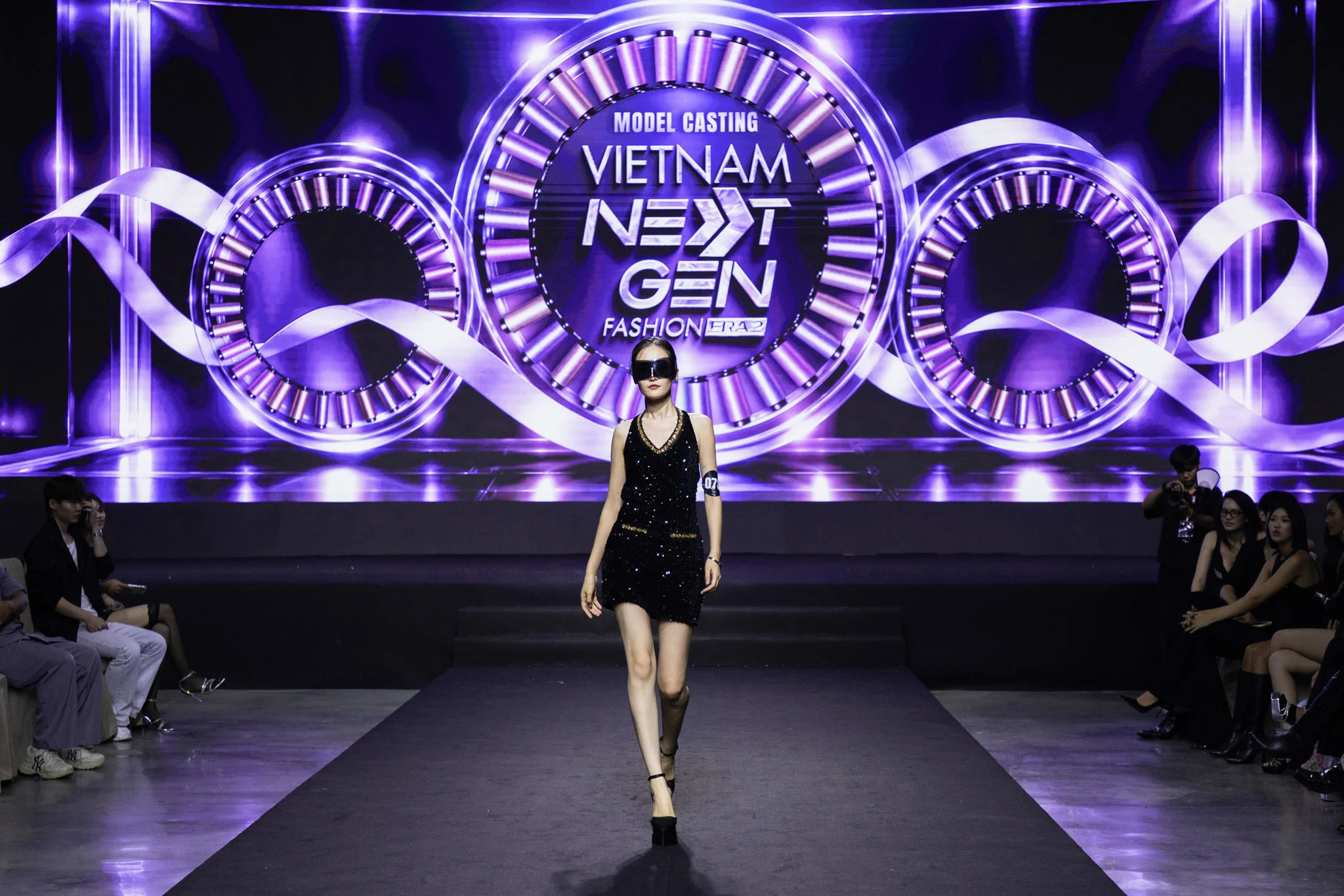 Vietnam NextGen Fashion Era 2: Cú hích mới cho người mẫu và nhà thiết kế trẻ