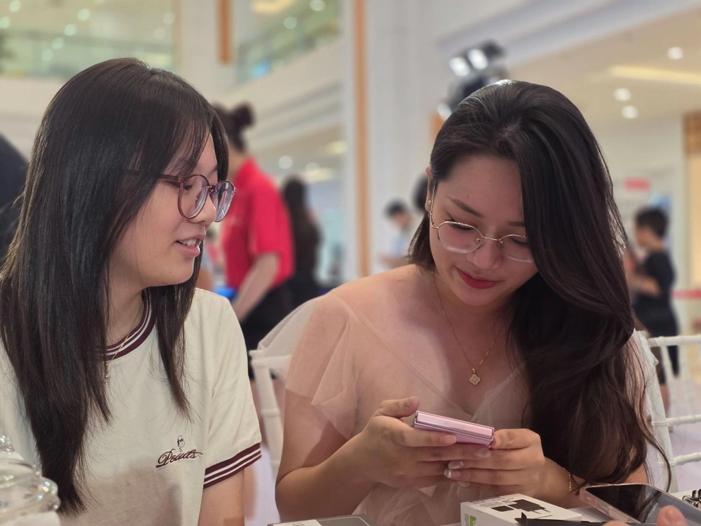 Galaxy Z8 Series đơn hàng tăng vọt: Khi trải nghiệm gập và AI nói tiếng Việt lên ngôi