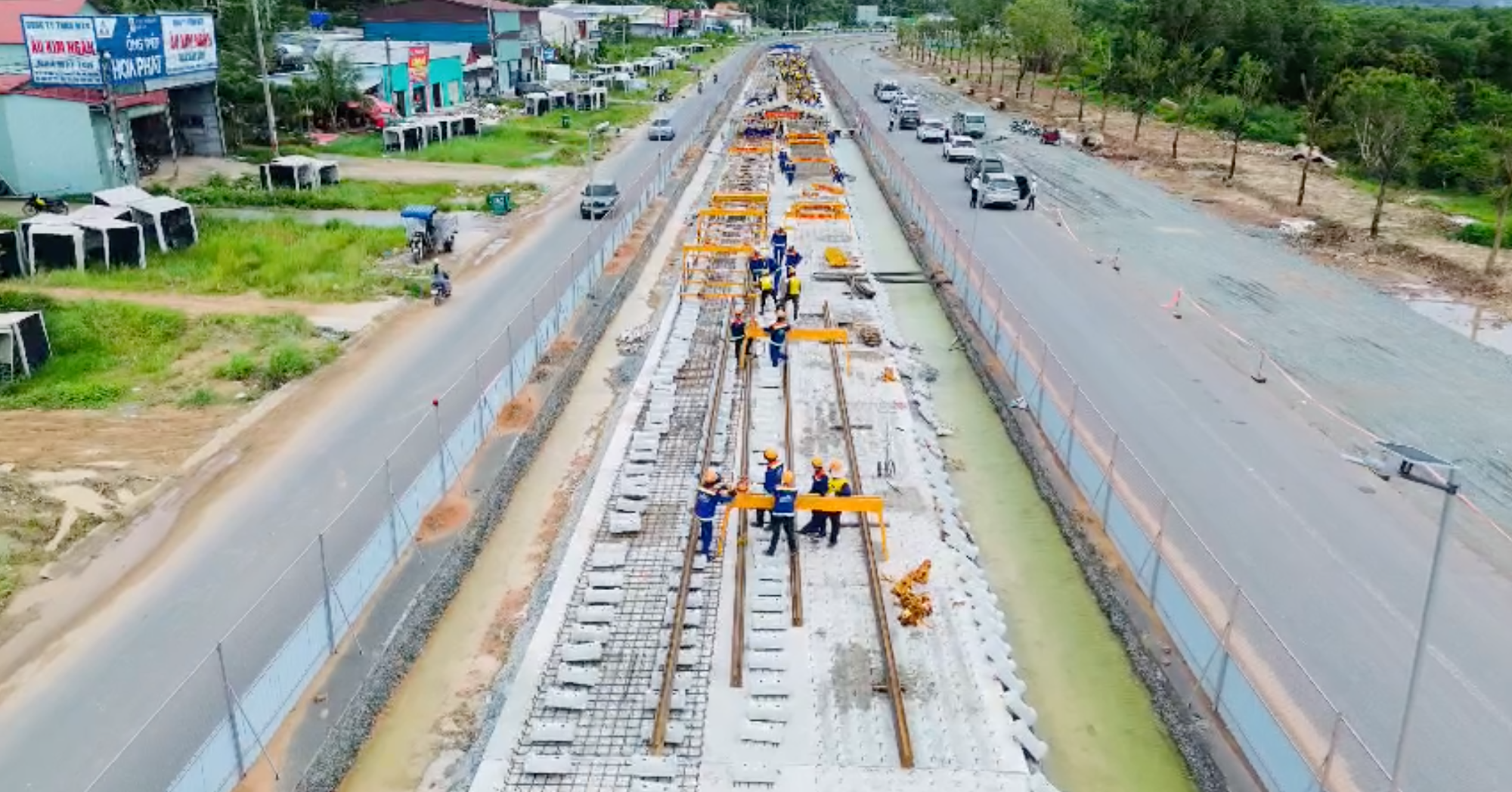 Tuyến LRT Phú Quốc 9.000 tỷ: Cuộc đua xuyên đêm trước APEC