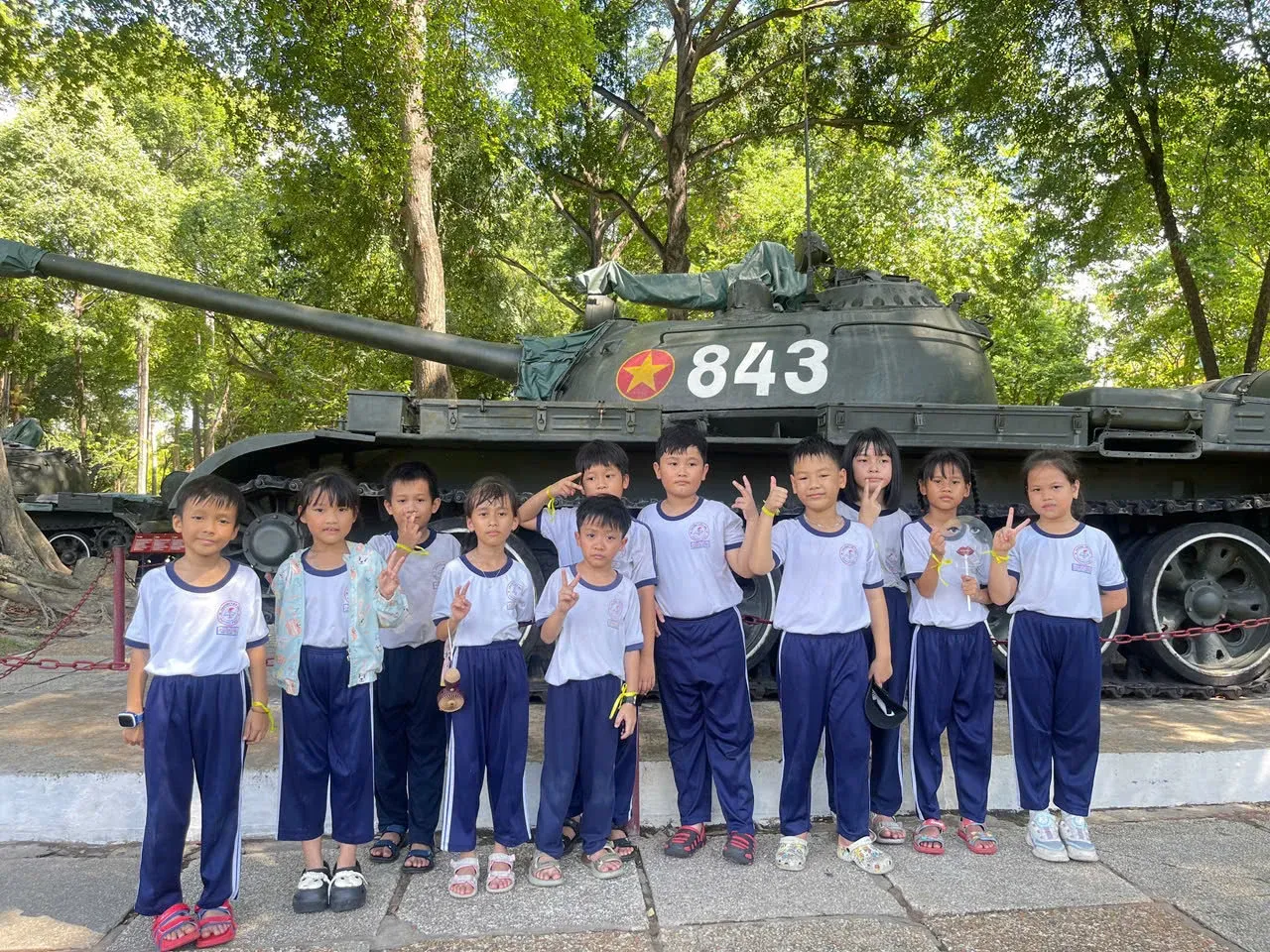 TP.HCM siết hoạt động ngoại khóa: bảo vệ học sinh bằng minh bạch và tự nguyện