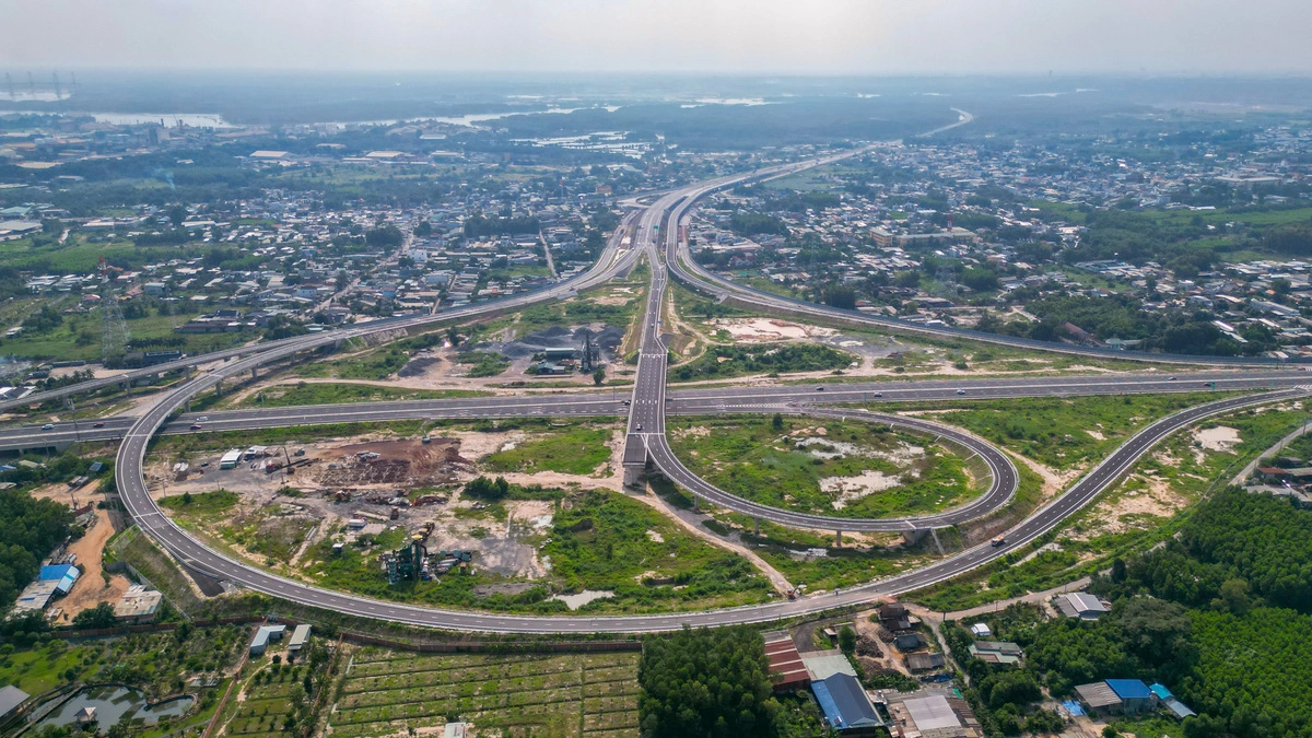 Nút giao Tân Hiệp trì hoãn: cái giá của an toàn trên cao tốc