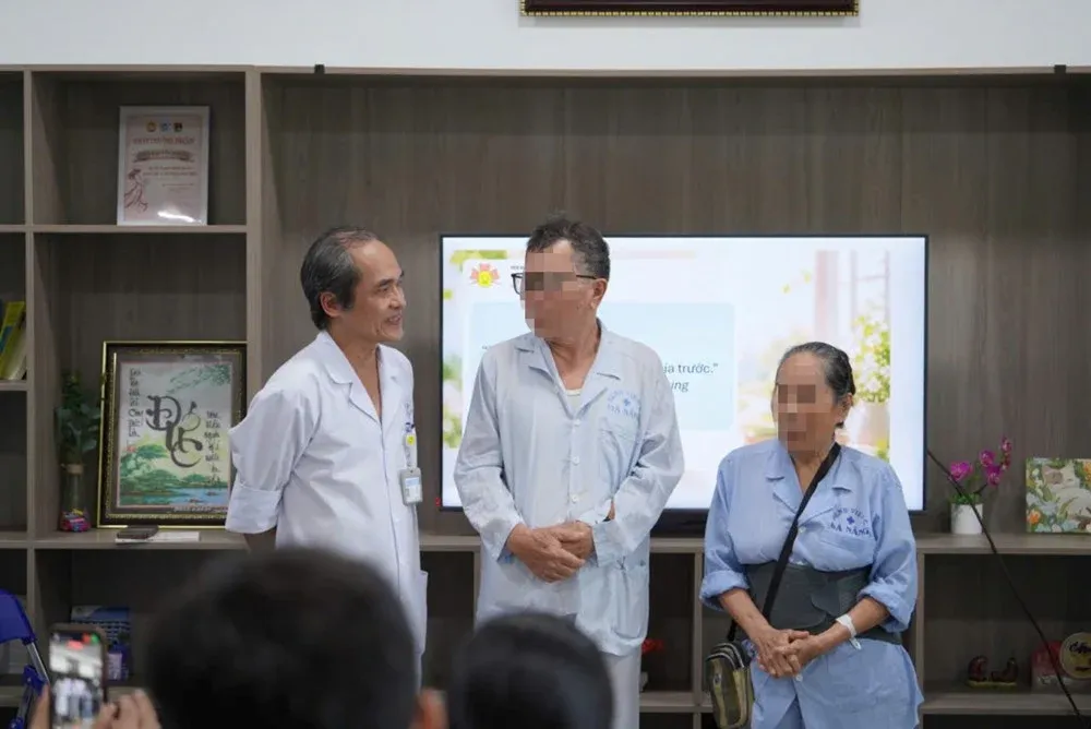 “Liều thuốc 0 đồng” ở Đà Nẵng: khi bệnh viện kê toa bằng nụ cười