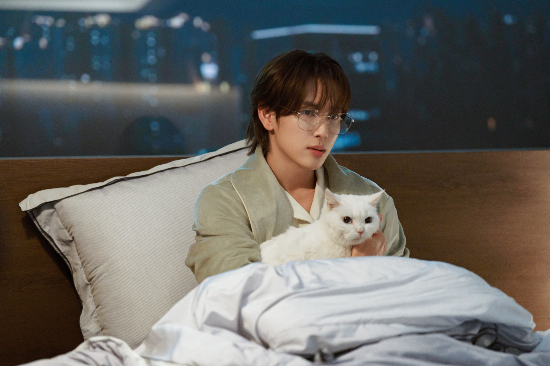 Yim Si-wan – Seol In-ah và bài toán sức hút trong Love in Disguise