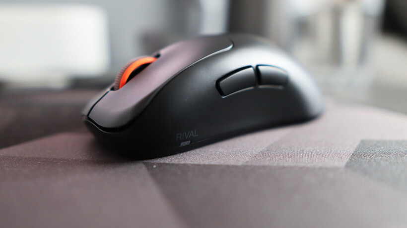 Chuột Gaming Không Dây Ergonomic: SteelSeries Rival Pro vs Corsair Harpoon V2