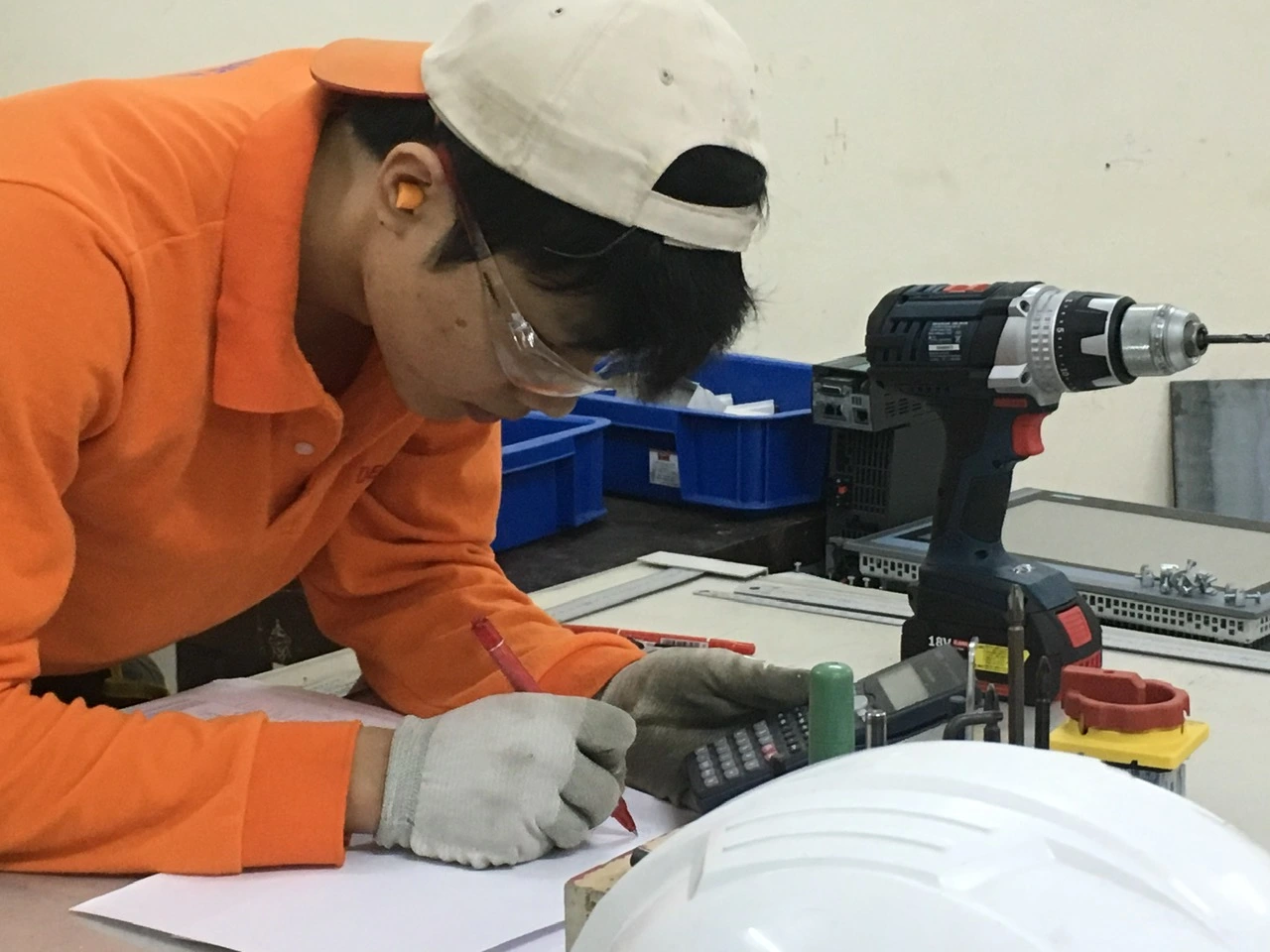 Trường trung học nghề dạy kiến thức THPT: Cơ hội hay gánh nặng?