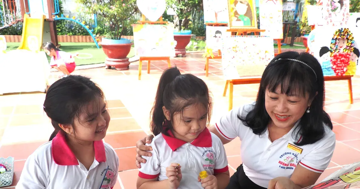 Tiếng Anh tích hợp cho trẻ mầm non: Cơ hội hay áp lực?