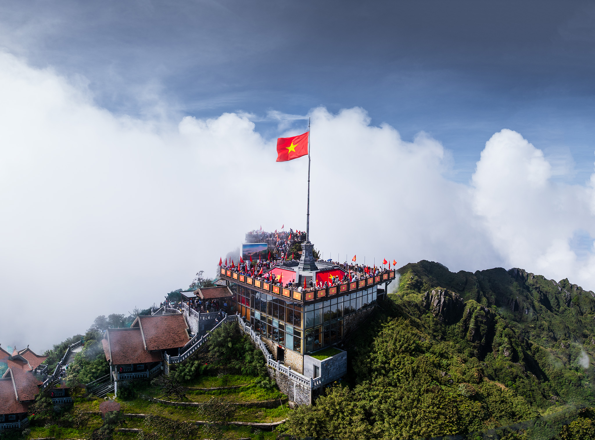 Sun Group giành 12 giải thưởng World Travel Awards: Bước nhảy hạng của du lịch Việt Nam
