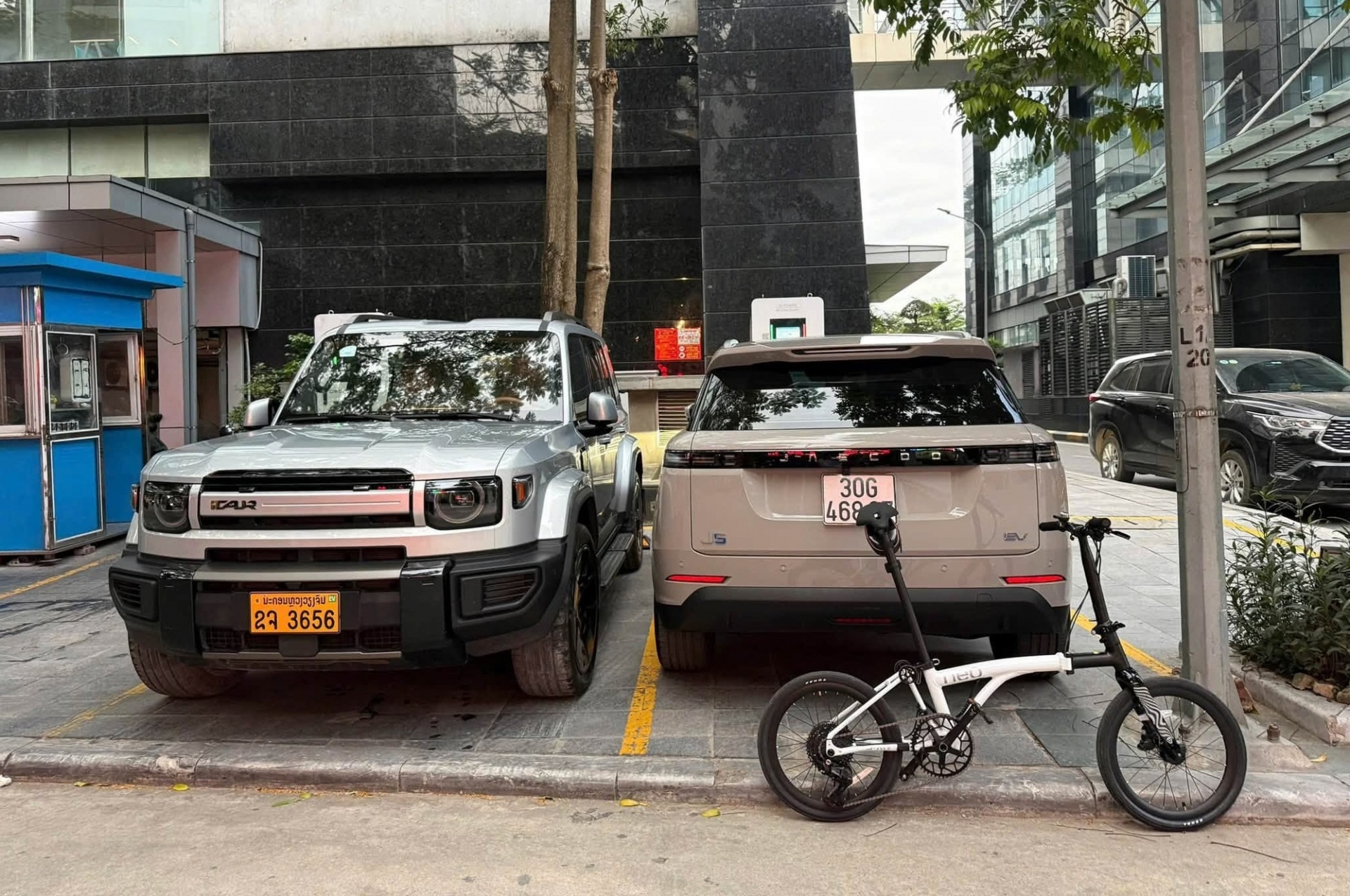iCAUR V27 REEV: SUV 400+ mã lực, 1.000km và bài toán cạnh tranh