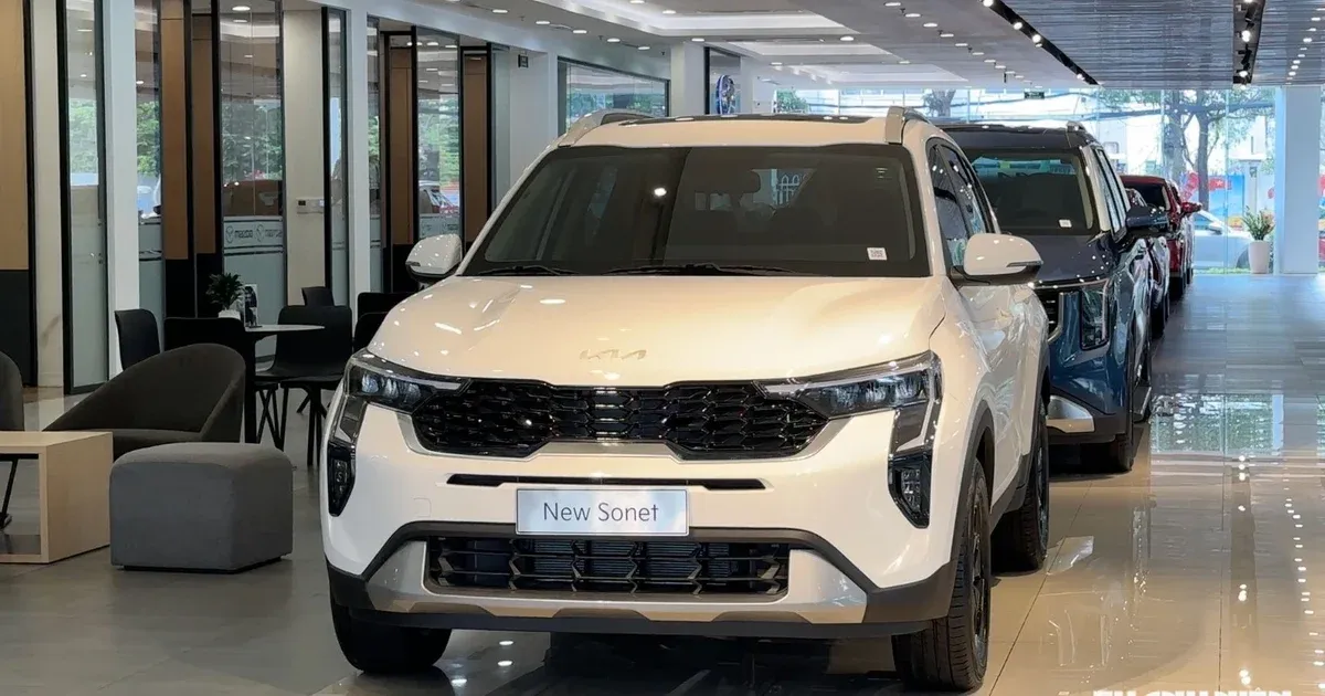 Sedan xăng 500-800 triệu: Corolla, Elantra N Line hay Mazda3?
