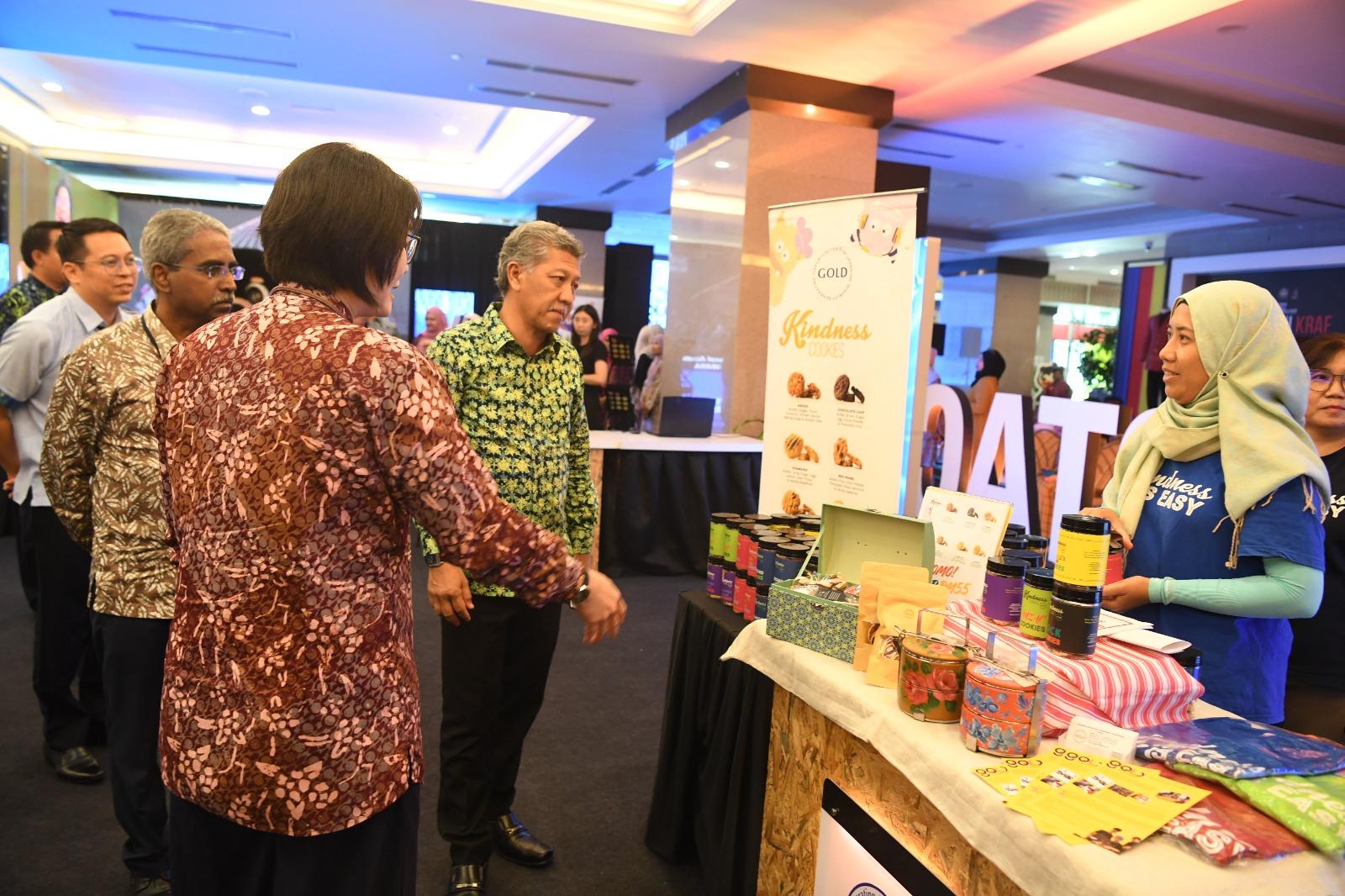 Mengapa Bisnis Pariwisata Kecil Perlu Mula Guna AI Sekarang