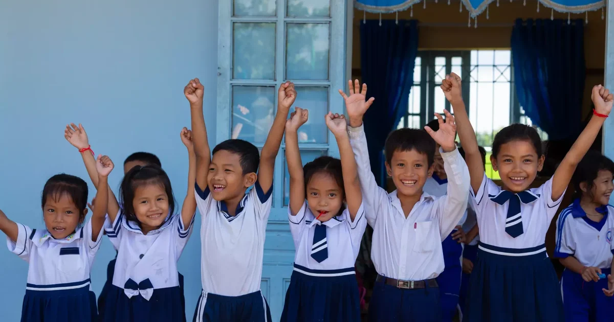 Những dấu hiệu sức khỏe tinh thần của con khi năm học mới bắt đầu