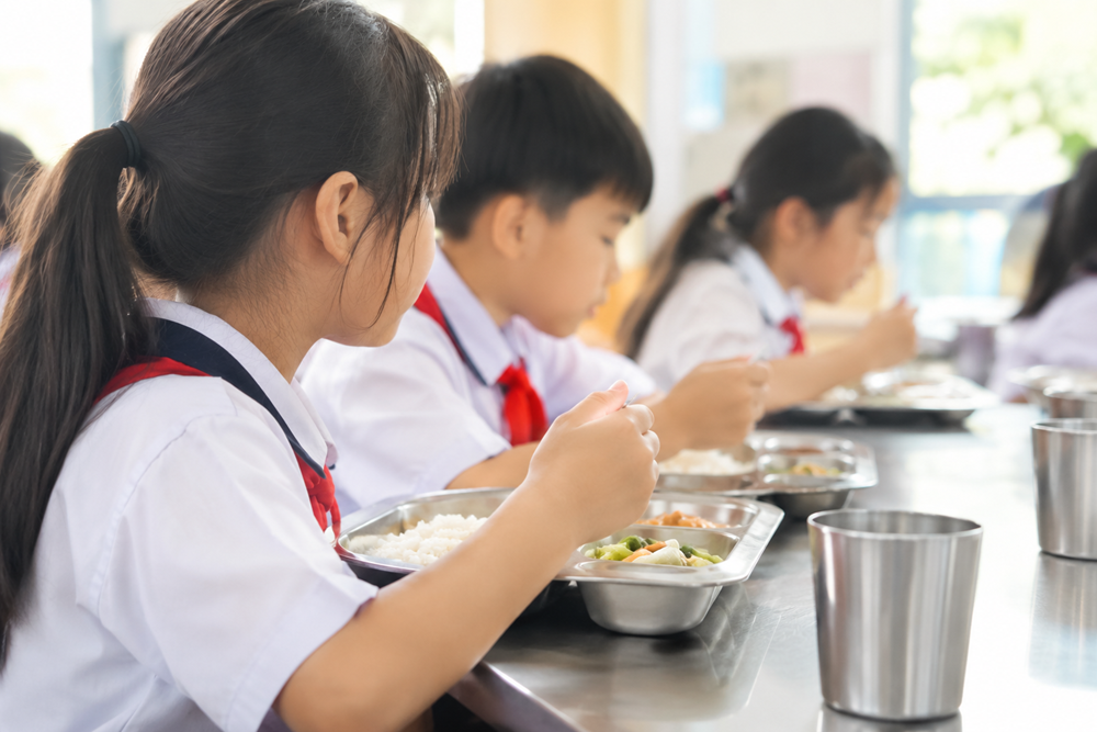Học bán trú phải đăng ký môn liên kết: hợp lý hay ràng buộc quyền lợi?