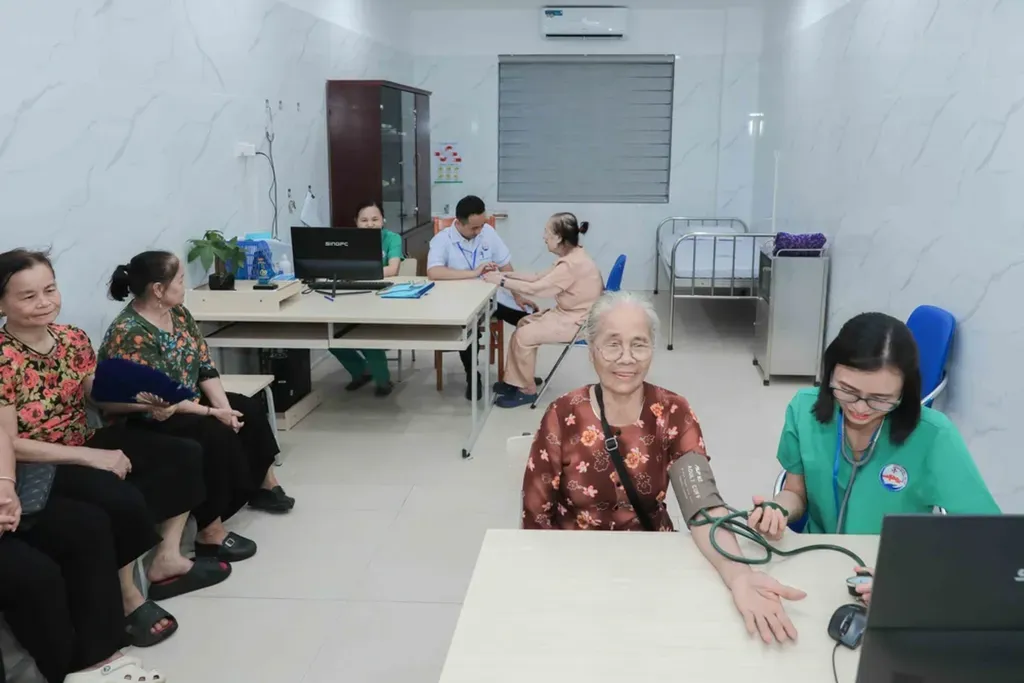 Kinh tế bạc và tương lai chăm sóc sức khỏe người cao tuổi