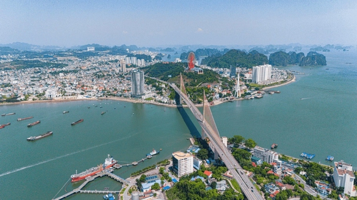 Quảng Ninh tăng tốc quý 4: Chiến lược vượt mục tiêu 13% tăng trưởng