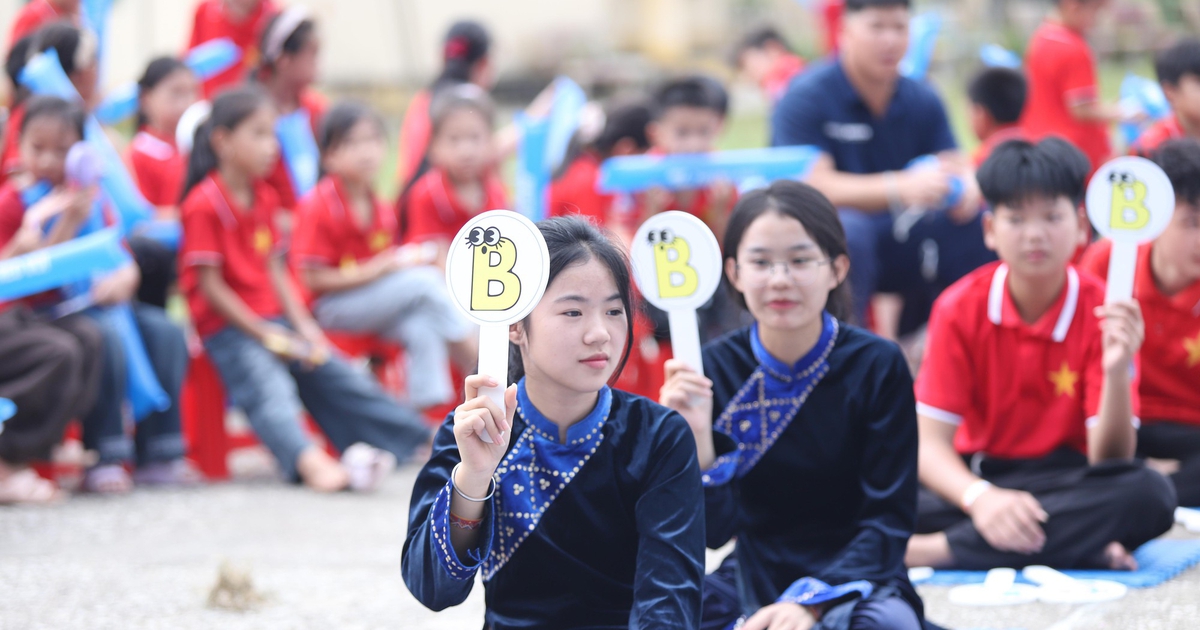 Chương trình 'Lớp học reo vui' mang không gian học tập hiện đại đến 12 tỉnh miền núi