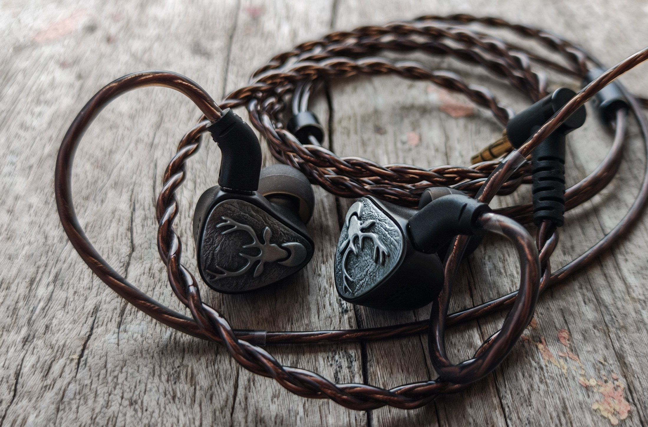 FiiO FH3 Lumi vs FoKus Artemis vs Flare Zero: chọn tai nghe in-ear cao cấp nào?