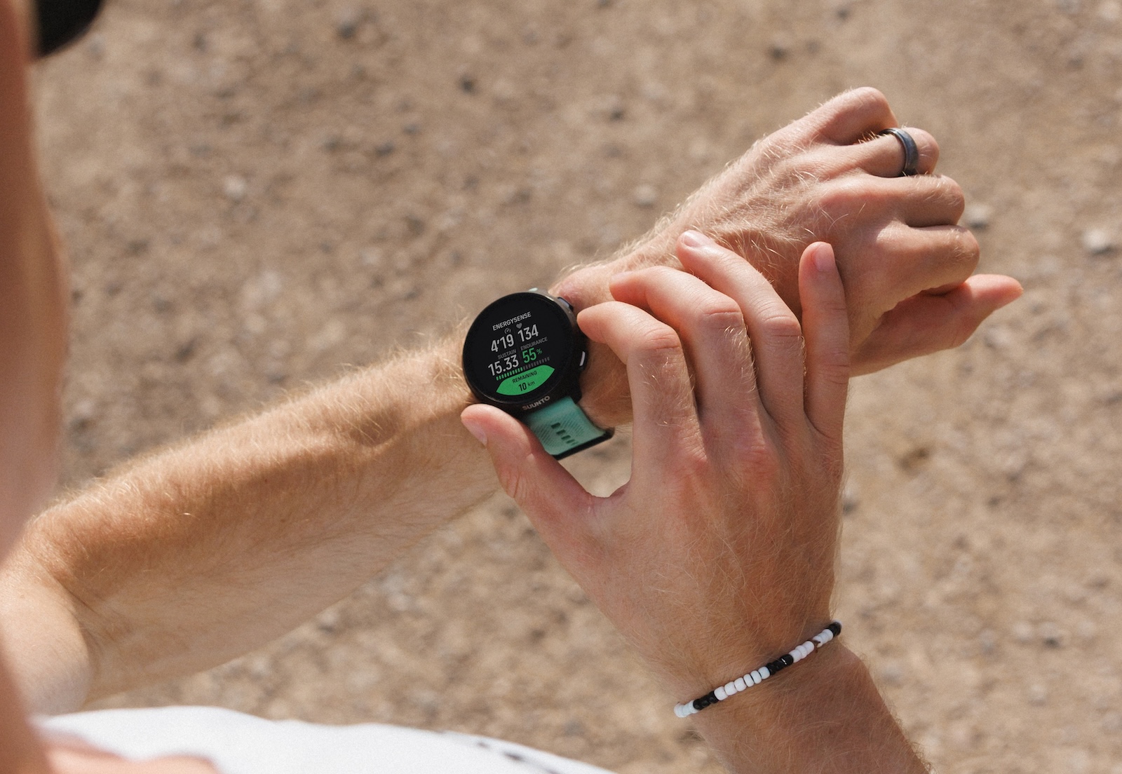 Suunto Run 2: Jam Tangan Pintar Pelari Dengan GNSS Dwijalur