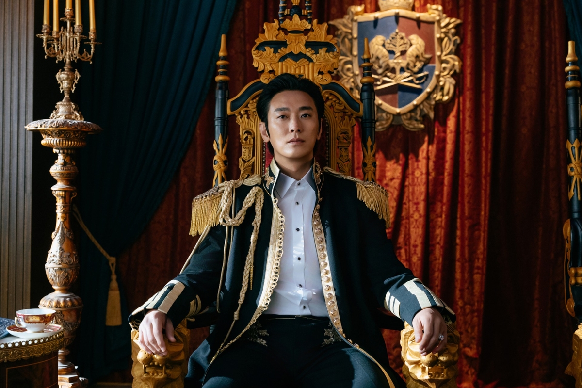 Shin Min-ah và Joo Ji-hoon thắp lửa ‘The Remarried Empress’ trên Disney+