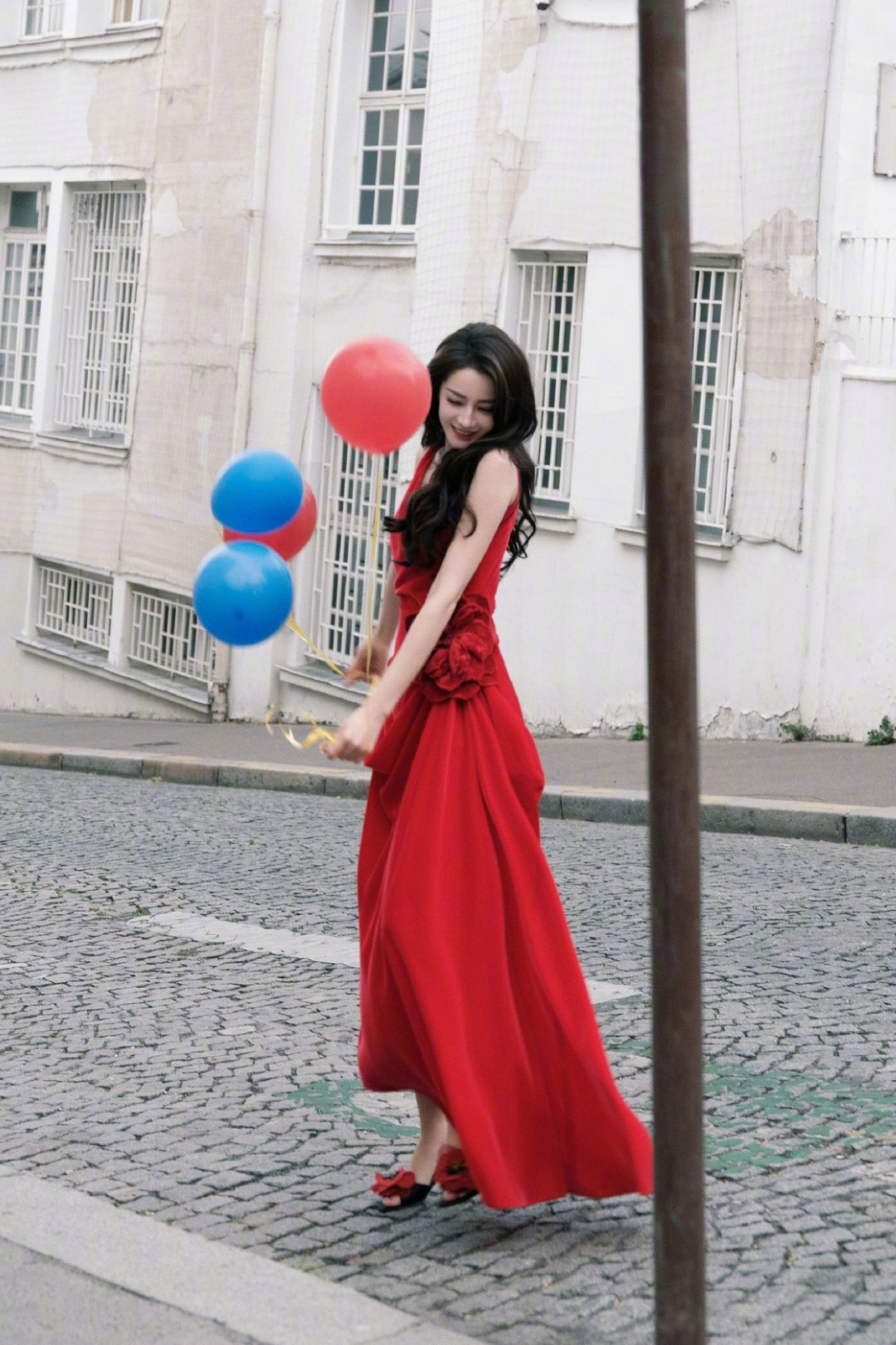Những điểm nhấn thời trang tại Tuần lễ Xuân Hè Paris: Từ Dior đến Saint Laurent