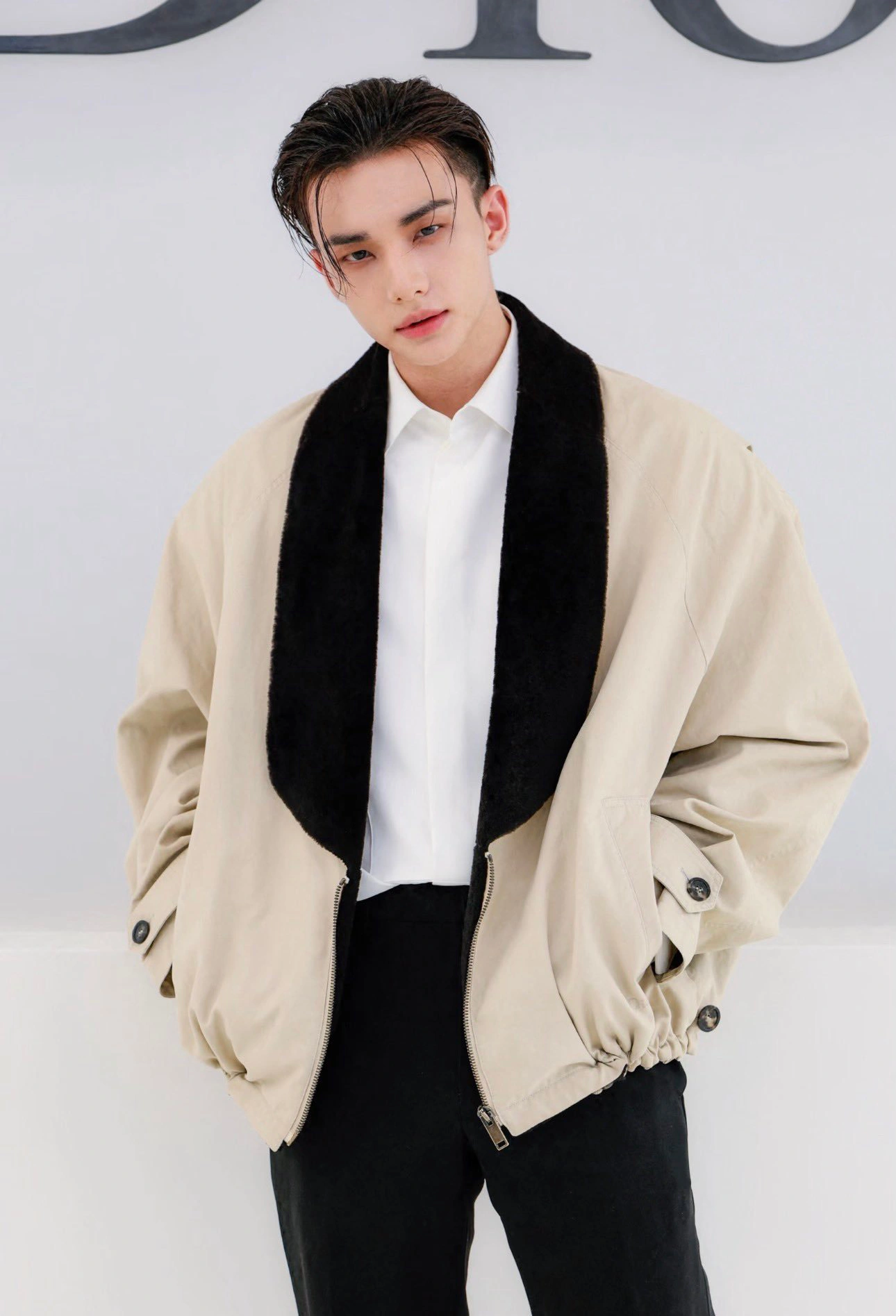 Sao Nam Châu Á Chinh Phục Paris Fashion Week Xuân Hè