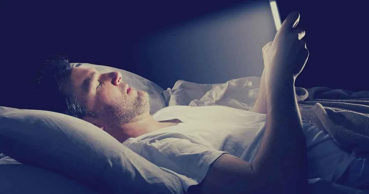 Ánh sáng phòng ngủ ban đêm: Lỗ hổng bị bỏ quên trong bảo vệ tim mạch