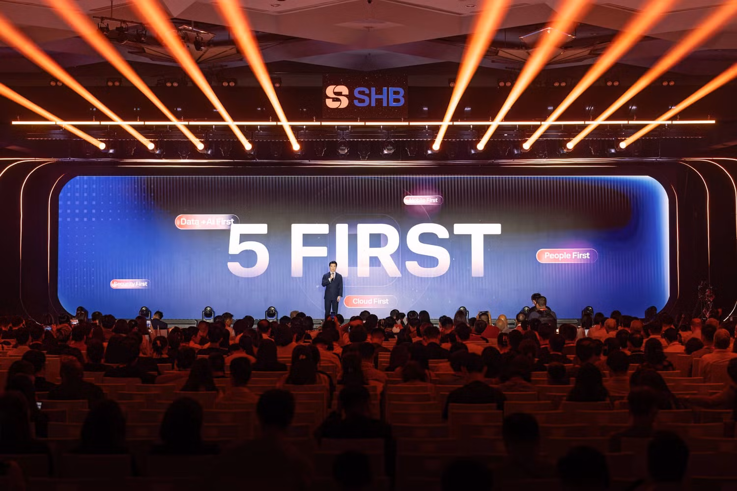 Từ phòng lab đến vận hành: chiến lược AI nhìn từ diễn đàn CIO
