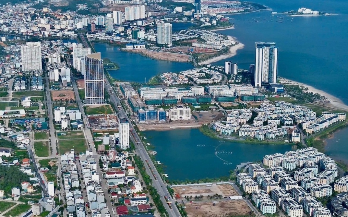 Quảng Ninh vươn lên dẫn đầu nhờ tăng trưởng GRDP 12,54%