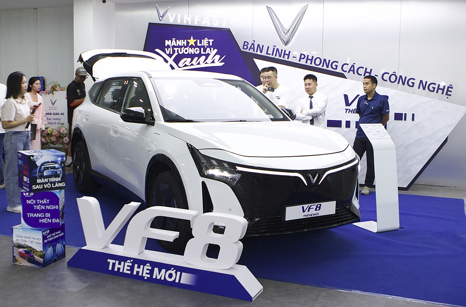 VinFast “Vì tương lai xanh” lần 2: giảm giá 9% và miễn phí sạc đến 2029 có đáng xuống tiền?